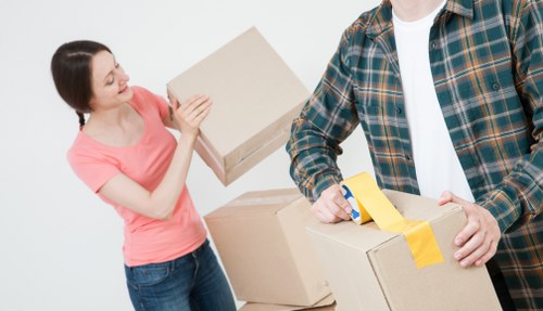Sturdy packing boxes and labels for storage and business use in Barnes